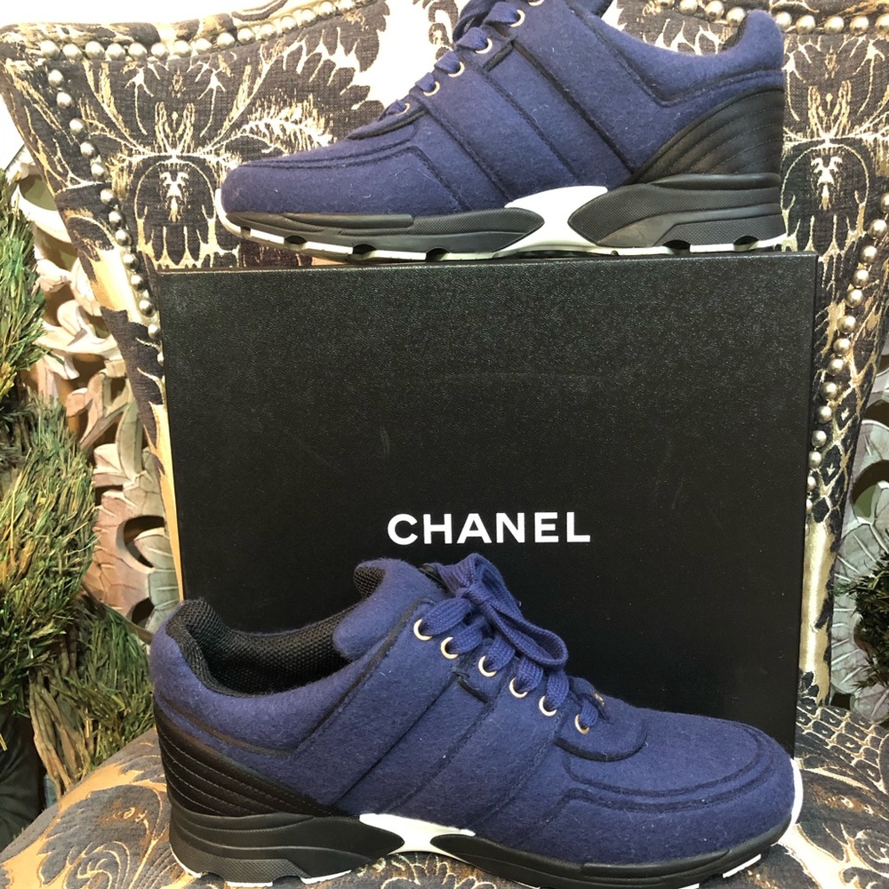 Chanel sneakers 41